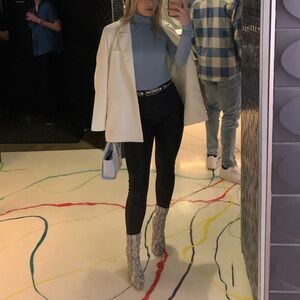 PrettyLittleThing White Blazer